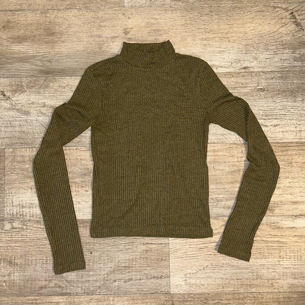 Forever 21 Olive Green Ribbed Long Sleeve Turtleneck Sweater Top Medium